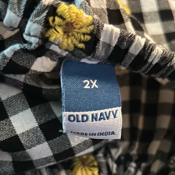 Old Navy women’s plus size blouse - Picture 3 of 4